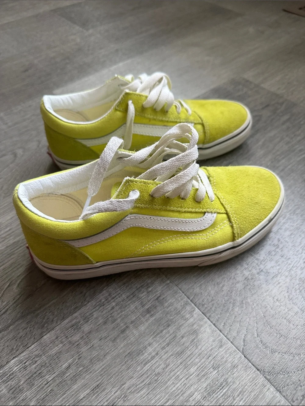 Vans Kids Low Top Lace-Up Sneakers in Neon Yellow and White